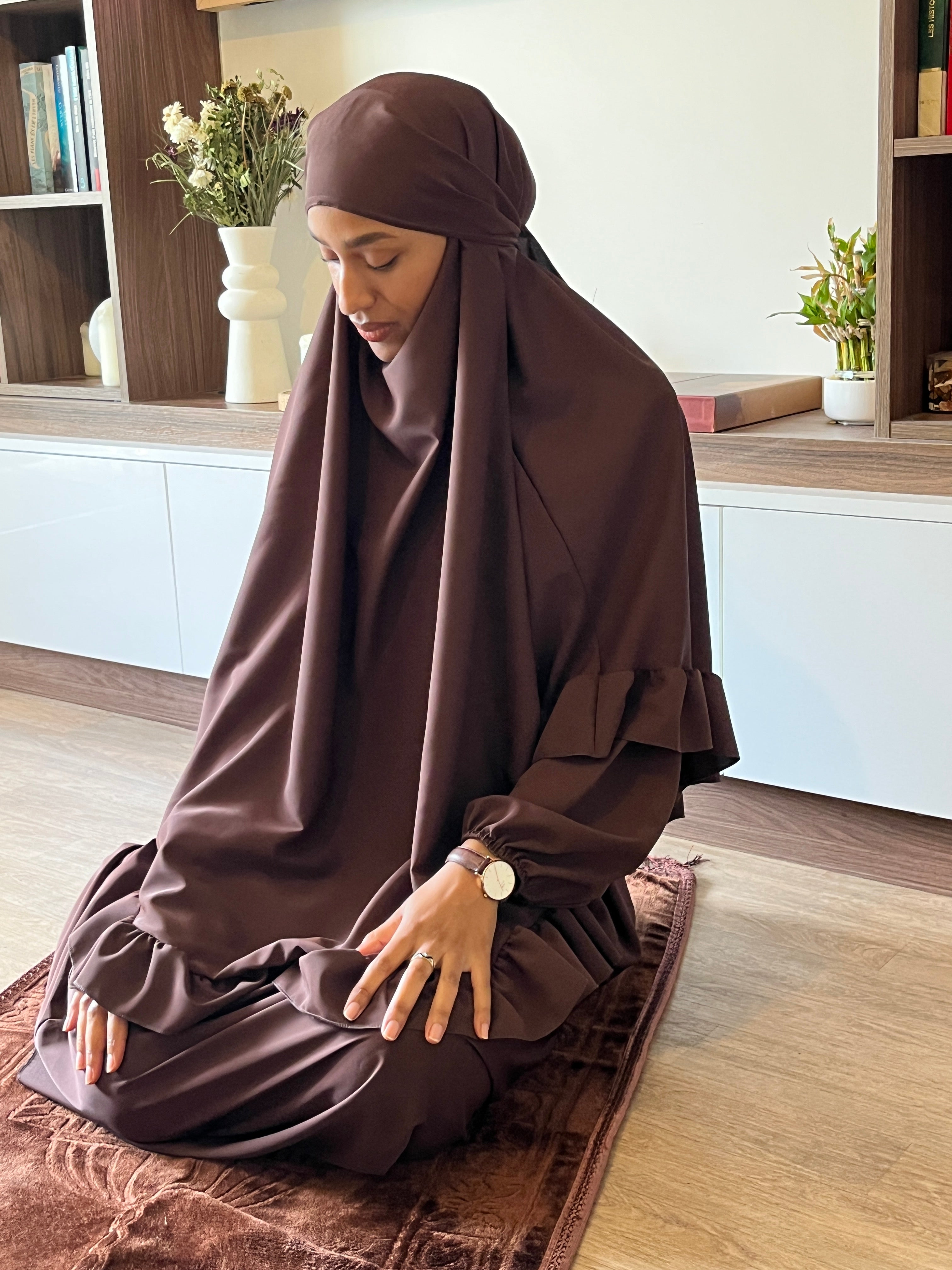 TENUE DE PRIÈRE EN SATIN