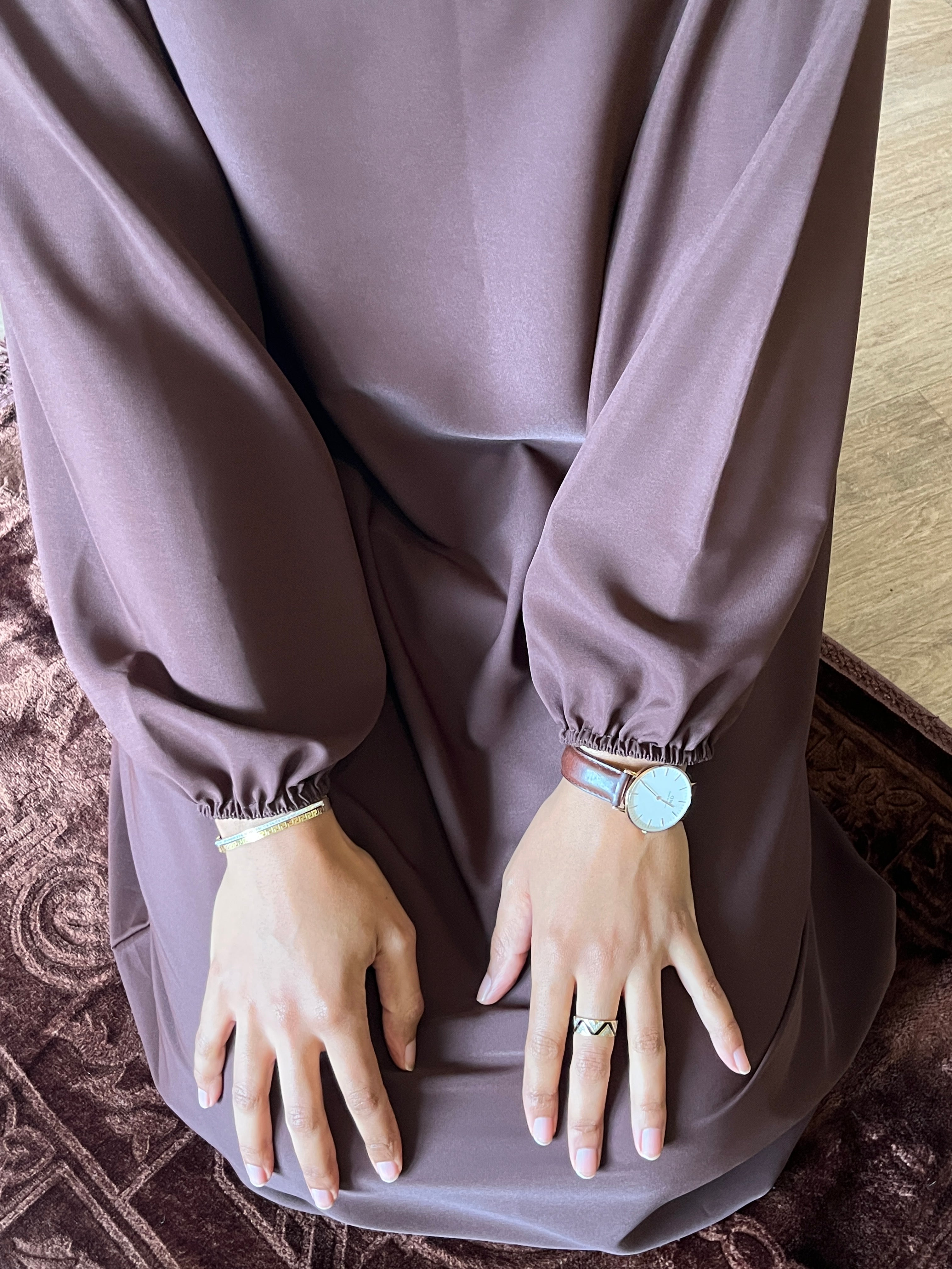 TENUE DE PRIÈRE EN SATIN